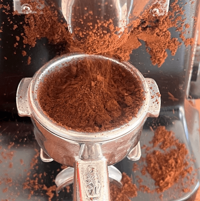 static build up example coffee grinds